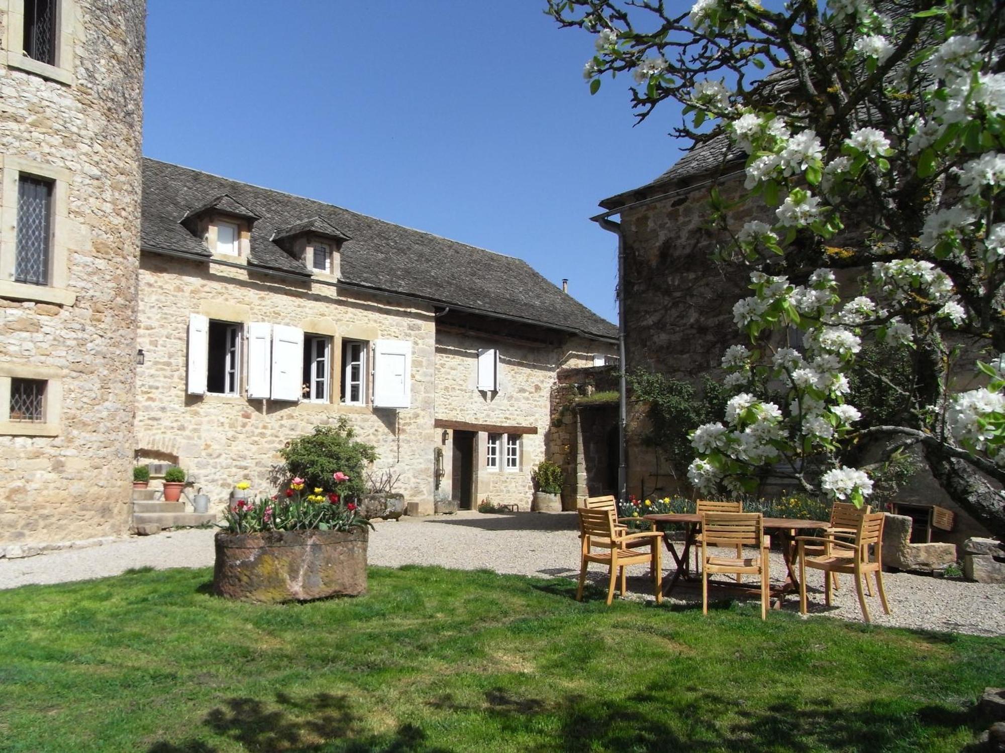 Chambres D'Hotes Du Hameau Les Brunes Bozouls Esterno foto